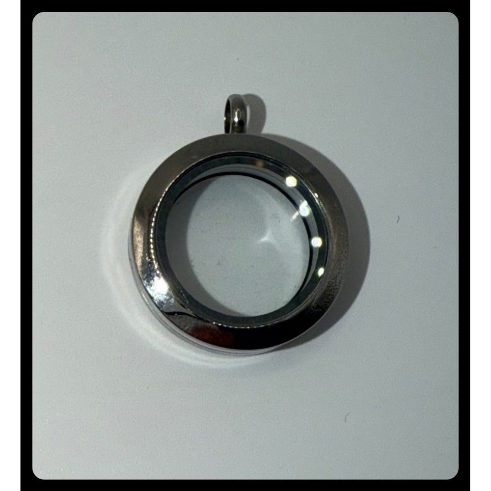 Origami Owl Floating Locket Pendant Womens 25mm Silver Round Glass Memory Charm
